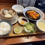 Chuka Dining Yuu - Ｃランチ\大エビチリソース♪