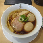 らぁ麺 はやし田 - 味玉醤油らぁ麺　950円　(JAF会員サービスで味玉追加)