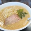 東京亭 - 料理写真:豚骨ラーメン ¥720。なめらかでミルキーなスープ。クドさや臭みは無し。