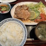 Takekoma - 焼肉定食