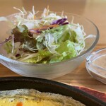 Dining Cafe Noman - ごまドレ、かけないでいてくれるの地味に嬉しい！