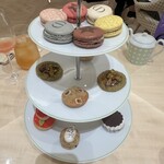 CAFE DIOR by LADUREE - 