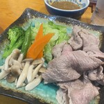 まの - 和牛しゃぶしゃぶサラダ