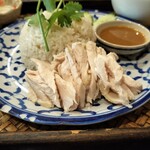 Ikukan Thai & Pakuchi Sakaba - 