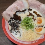 熟成豚骨ラーメン 一豚舎 - 