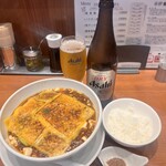 蝋燭屋 - アサヒスーパードライ瓶ビール700円
焼きチーズ麻婆麺 倍辛1,500円
チーズトッピング200円
痺れ激増し100円
ランチサービス半ライス