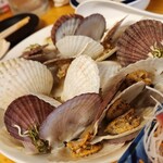 三吉橋フライ屋 - ホタテの稚魚酒蒸し