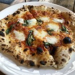 Pizzeria CARTA Ikebukuro - 平日ランチ（ピザ、サラダ、ドリンクのセット）：１５００円のマルゲリータ