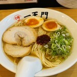 Hakata Ramen Ittenmon - 半熟煮玉子ラーメン（赤ダレ）