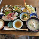 253687167 - 【2024.7.6(土)】莫山定食（刺身・煮魚・天ぷら等）1,990円