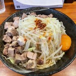 ラーメン梅 - 肉混ぜそば（980円）