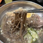 個室韓国焼肉 萬和苑 - 