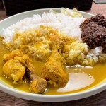 辛口飯屋 森元 - あいがけカレー　中盛