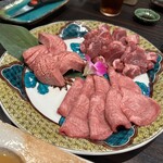 焼肉 赤と白 - 