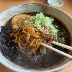 Menbu Hachimakiya - 正油ラーメン　麺固め