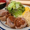 Quil fait bon - 日替り洋食ランチ(税込900円)
①手作りメンチカツ、自家製デミグラスソース掛け②チーズ入りスクランブルエッグ③ペペロンチーノ・スパゲッティ④サラダ(萵苣と千切り甘藍)⑤白ご飯⑥お味噌汁