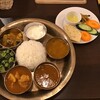 Tokyo Karinchoku - カリンチョークセット（２種カレー付き豪華版ダルバート（ネパール定食））