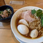 麺屋 琥珀 - 料理写真: