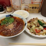 Tonchinkan Arakawa Ten - 赤鬼担々麺、野菜炒め、ライス