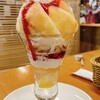 Kannon Yama Fruit Parlour - 桃パフェ(2390円）