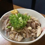 Narita Ya Tamachi Ten - 名物鳥酢¥230 美味すぎ！