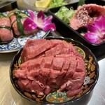 Yakiniku Tongue to Harami. Umeda Nakadori Ten - 