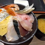 漁港めし家 牧原鮮魚店 - 料理写真: