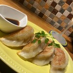 GYOZA SHACK DANRO - 