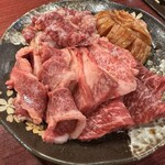 牛肉商 牛旬 三郎 - 