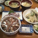 香海 - 食べたもの(右肩痛くてピンぼけした)