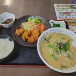 芭蕉ドライブイン - ◆「満腹セット」 唐揚げ・ライス・ラーメン (ラーメンを味噌ラーメンに変更)