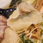 Japanese Noodles Nyannyan - ワンタンはもっちりタイプ