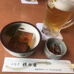 Yokota Ya - 生ビール550円、煮凍り 330円、お通し