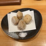 六鮮 - 小芋の唐揚げ(500円)。ねっとり美味しい