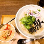 COMPHO Urban Dock Lalaport Toyosu Ten - 食べ放題のグリーンカレーを添えて