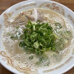 Tonkotsu Ramen Gonta - ラーメン（カタメ）＋替玉（普通）
                        800円＋150円