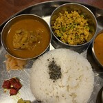 Ganesh - チキンカレー　キーマカレー