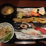 うまい寿司と魚料理 魚王KUNI - 寿司十貫握り