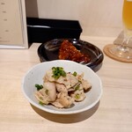 BiBiN - 鶏ハラミの旨塩和え 480円