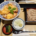 蕎麦・天麩羅 そじ坊 - 親子丼定食