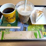 McDonald's Tomakomai Shimizucho Ten - プレミアムローストコーヒー　Sサイズ　120円/アイスカフェラテ　Sサイズ　210円/マシュマロクリームタルト　450円