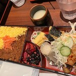 正起屋 - 花そぼろ弁当