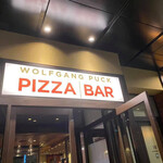 WOLFGANG PUCK PIZZA BAR Akasaka Aakuhiruzu Ten - 