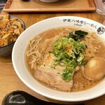 257100360 - 焦がし味噌ラーメン 1,100円＋とろり味玉  150円、マーボー丼350円