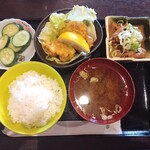 Furaibo - もつ煮とから揚げ定食780円