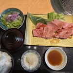 焼肉レストラン ひまわり - 