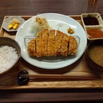 Tonkatsu Gen - ハイライフポーク、リブロースかつのセット