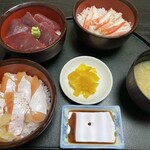 波乃家 - 贅沢〜一度に３つの味