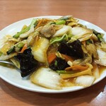 牡丹亭 - 五目野菜あんかけご飯（税抜き880円）