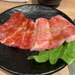 Kicchan Gyuniku Honpo - カルビ食べ比べ定食のお肉